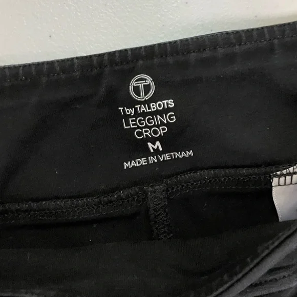 Talbots Leggings, high rise, cropped legs, zip side pockets, Size Medium, black - Picture 3 of 12
